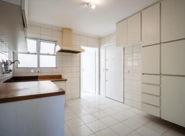 IMG_20260618_182635_000.jpeg · Agradável apartamento para venda em Moema com 3 quartos, sendo 1 suíte, 145m² - remaxfront#QJET7