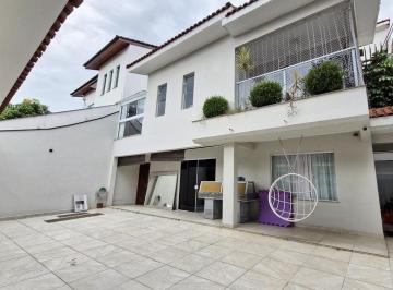 252f762d-af76-4aed-b670-041ecc763d0d · Agradável casa para venda em Jardim Guapira com 3 quartos, sendo 2 suítes, 235m²