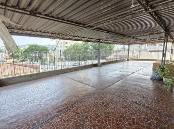 b5bd8ccf-e5c5-4b59-93a0-df5e0480fe20 · Confortável casa comercial para venda em Tremembé, 454m²