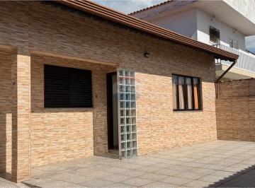 Casa · 151m² · 3 Quartos · 6 Vagas · Casa em Peruíbe à 800mts do Mar, aconchegante e espaçosa!