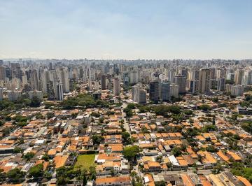 1e282294-314f-4c5f-b51f-4c6f4f8ace05 · Atraente casa para venda em Brooklin Paulista com 5 quartos, sendo 3 suítes, 231m²