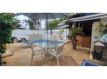 Casa · 280m² · 4 Quartos · 2 Vagas · Casa a Venda na Praia da Enseada
