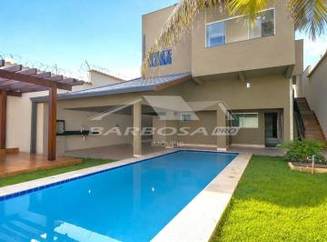 Casa · 265m² · 5 Quartos · 3 Vagas · Casa com 5 quartos sendo 2 suites para venda no Setor Serrinha - Caldas Novas