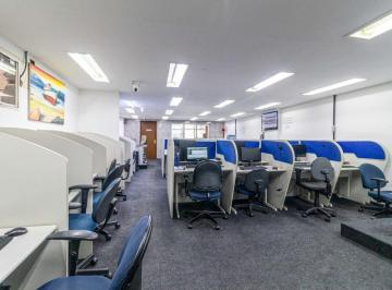 Comercial · 160m² · Sala comercial na Rua Boa Vista, N. 230 - sala 401 • 160 m²