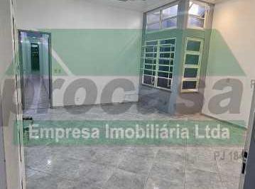 Casa · 250m² · 4 Quartos · 2 Vagas · Casa de rua : / Residencial / Centro