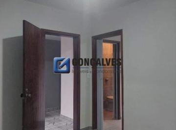 Casa · 50m² · 2 Quartos · Sobrado para Aluguel em São Bernardo do Campo | 2 Quartos (1 Suíte) e 2 Banheiros