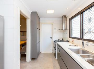 DSC_20260615_185635_000.jpeg · Elegante apartamento para venda em Campo Belo com 3 quartos, sendo 1 suíte, 187m² - viviane-silva#DL