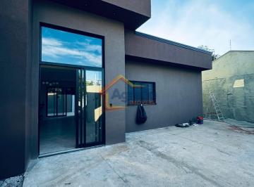 Casa · 64m² · 2 Quartos · 2 Vagas · CASA COM 2 DORMITÓRIOS SENDO 1 SUÍTE QUINTAL AMPLO ÁREA DE SERVIÇO COBERTA PORTÃO BASCULANTE PRÓXIMA