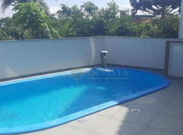 d106ebce6f15380990779290a66a06489dd64af4 · Casa com piscina e 3 dormitórios à venda na Agronômica, em Florianópolis.