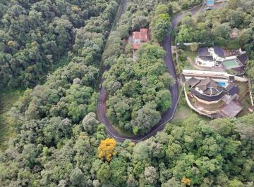 0 · Cond. Alpes da Cantareira: um terreno de esquina com 1.680 m², já com projeto ap