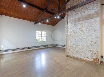 Casa · 92m² · 2 Vagas · Casa à venda em Vila cordeiro - SP