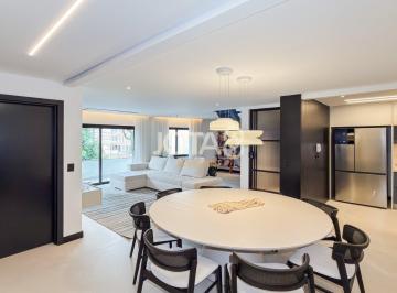 Casa · 221m² · 4 Quartos · 2 Vagas · Casa à venda - na Água Verde