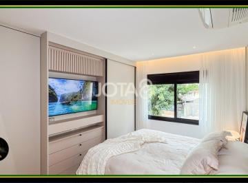Casa de 4 quartos, Curitiba · Casa à venda - na Água Verde