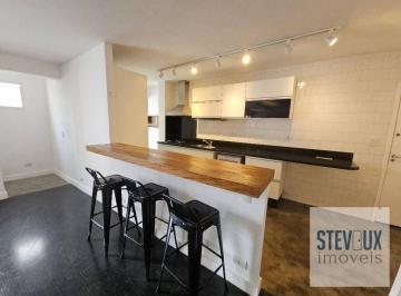 9291e582f5dc873c2f6cdd74cf215898e8c1a7ed · Apartamento reformado com muito espaço e charme em Moema Pássaros