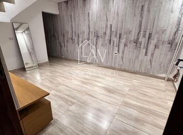 Casa · 205m² · 3 Quartos · 2 Vagas · Casa com 3 quartos à venda no Bairro Jardim Petropólis em Cotia com 205m² e 2 vagas de carro próximo