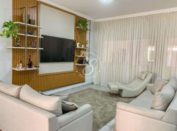 Casa · 203m² · 3 Quartos · 2 Vagas · Sobrado à venda c/suíte master - Jardim Marambaia