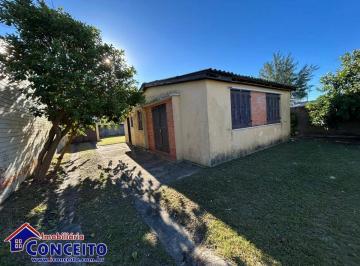 Casa · 50m² · 2 Quartos · C342 - Residência com 02 dormitórios localizada a apenas 300m do mar