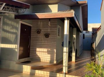 Casa de 3 quartos, São José dos Campos · Casa com 3 dorms para venda no Bosque dos Eucalipotos / Proximo do Sesi