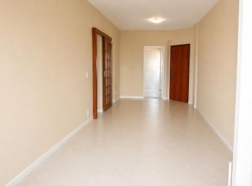 Sala ampla · Apartamento 110m² Centro NI | 1 vaga que cabe 2 carros + escritório | Impecável
