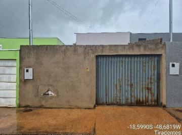 Photo_0 · 
                Imóvel com potencial — Casa no Tiradentes, Tupaciguara - MG, Nº 81, 2 quartos, 1 va