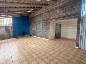 Casa de 3 quartos, Gama · GAMA, SETOR CENTRAL - 3 QUARTOS C/ 1 SUÍTE, ÁREA GOURMET, 200 m²