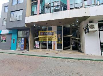 Comercial · 30m² · CALÇADA DAS PALMAS ALPHAVILLE