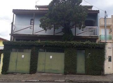 Casa · 250m² · 3 Quartos · 8 Vagas · Espaçosa Casa Assobradada  3 dormitórios, 2 banheiros e 8 vagas de garagem em Vila Nossa Senhora de 