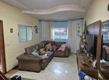 Casa · 110m² · 3 Quartos · 2 Vagas · Sobrado com 3 dormitórios e suíte à venda no Jardim Bom Clima – conforto e localização privilegiada