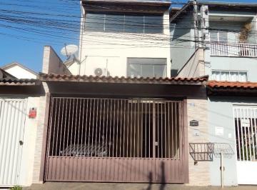 Casa · 183m² · 3 Quartos · 2 Vagas · Sobrado com 3 Dormitórios (1 Suíte) à Venda no Jardim Santa Clara!