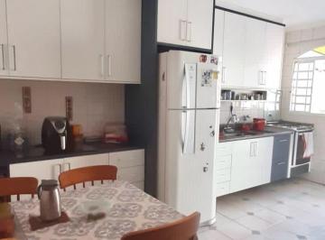 Casa · 163m² · 3 Quartos · 2 Vagas · Sobrado à venda com 3 dormitórios, 2 banheiros, 2 vagas de garagem, 163m², Jardim Aida, Guarulhos, S