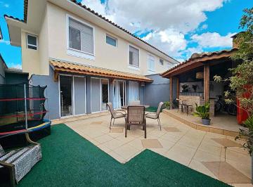 Casa · 150m² · 3 Quartos · 4 Vagas · Sobrado residencial em Condomínio Fechado com 150m², 3 suítes, 4 vagas em Parque Renato Maia, Guarul
