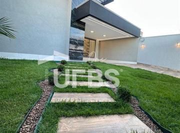 Casa de 3 quartos, Goiânia · CASA TERREA 187MT 3 SUITES SETOR RESIDENCIAL ITALIA