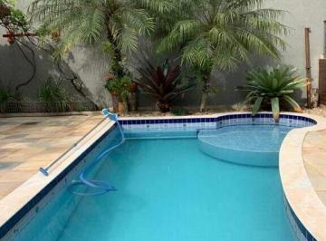 Casa · 350m² · 3 Quartos · 4 Vagas · Sobrado completo c/ 3 Suítes com Piscina e Área Gourmet no Jordanópolis!