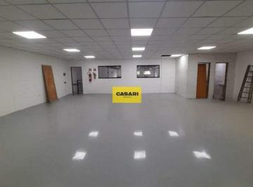 Comercial · 460m² · 6 Vagas · Galpão Novo para Alugar - Taboão - São Bernardo do Campo. 460m² com 4 banheiros e 6 vagas.