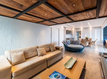 Apartamento · 226m² · 3 Quartos · 4 Vagas · Cobertura sensacional à venda na Mooca com 3 suítes.