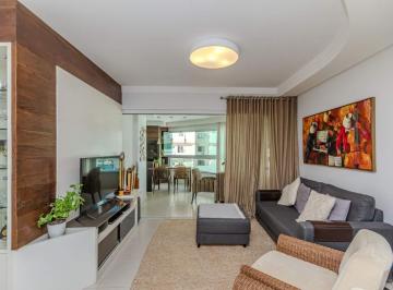 Apartamento · 111m² · 3 Quartos · 2 Vagas · Apartamento à venda no Centro em Balneário Camboriú.