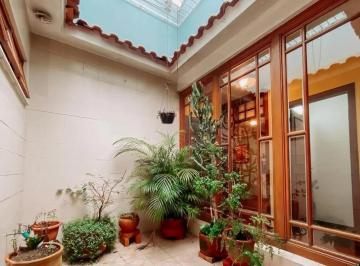 Casa · 295m² · 3 Quartos · 3 Vagas · Casa Premium Chácara das Pedras | Piscina | Lareira | 295m²