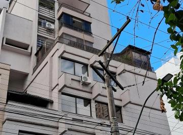 Comercial · 42m² · 3 Quartos · Sala Comercial em Centro Histórico