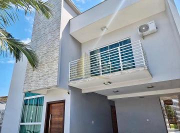Casa · 220m² · 3 Quartos · 2 Vagas · Linda Casa de Alto Padrão à Venda no Gravatá Navegantes