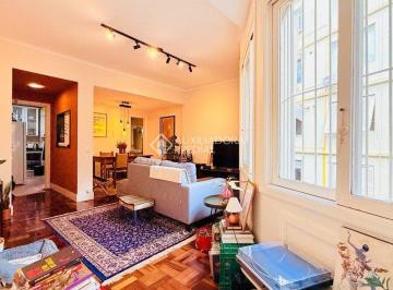 Apartamento · 79m² · 2 Quartos · 1 Vaga · Apartamento de 2 quartos com 1 vaga à venda no bairro Independência em Porto Alegre