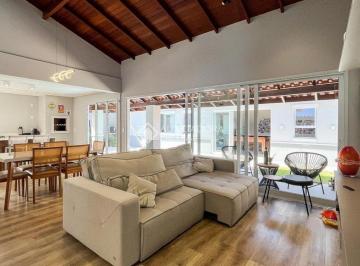 Casa · 233m² · 5 Quartos · Casa individual 700 metros Campeche financiável