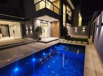 Casa de 4 quartos, Rio de Janeiro · Casa com 270 m² e 4 quartos à venda em Vargem Pequena