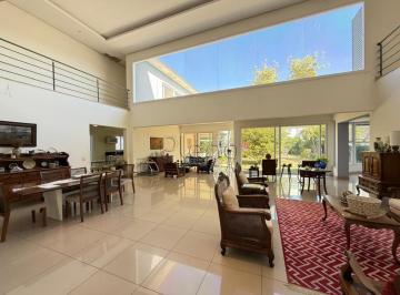 imagem · Sobrado à venda em Valinhos, Reserva Colonial, com 4 suítes, com 540 m², Condomí