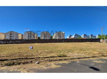 Terreno · 195m² · Terreno plano em ótima localização no Residencial Adriano Ferreira próximo a Chácara São Paulo