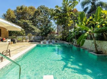 Casa · 735m² · 5 Quartos · 6 Vagas · Oportunidade exclusiva para Clínicas, Casa de Repouso ou Centro de Saúde Integrado