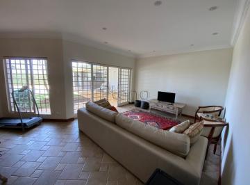 imagem · Casa à venda em Campinas, Sousas, com 3 quartos, com 220 m², Jardim Botânico