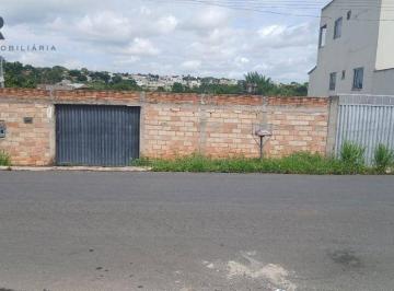 Fachada Frontal · Casa com 3 dormitórios à venda, 112 m² por R$ 220.000 - Setor Castros - Senador Canedo/GO