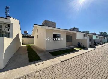 Casa · 70m² · 2 Quartos · 1 Vaga · Casa semimobiliada com 2 dormitórios no bairro Diácono