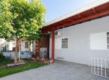 Photo 1 · Casa no bairro Tristeza de 4 dormitórios e 4 vagas