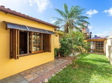 Casa · 234m² · 3 Quartos · 3 Vagas · Casa no bairro Petrópolis de 3 dormitórios